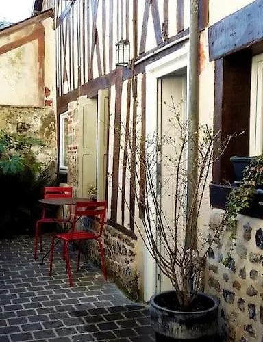 Lovely In Center Holiday home Honfleur
